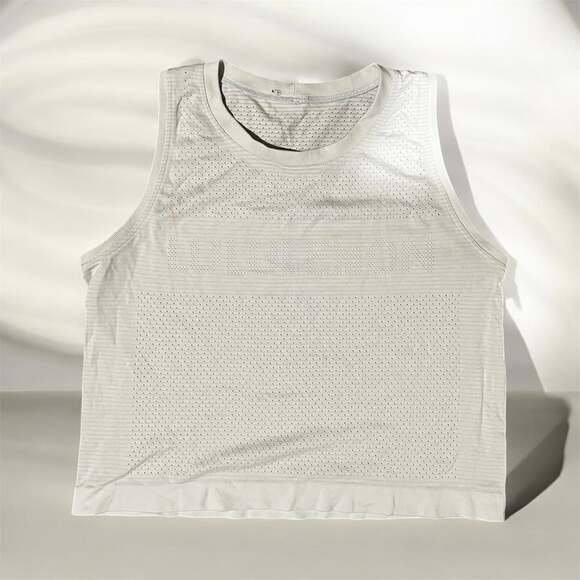 Lululemon Tops - Lululemon wonens Breeze By Muscle Crop Tank Top